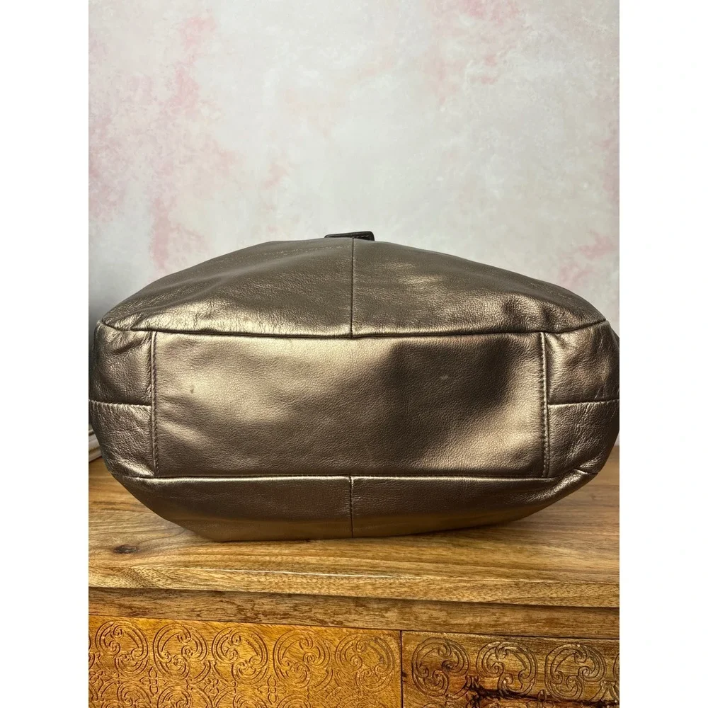 Coach Soho Lynn Hobo Shoulder Bag Metallic Finish style #F17092
